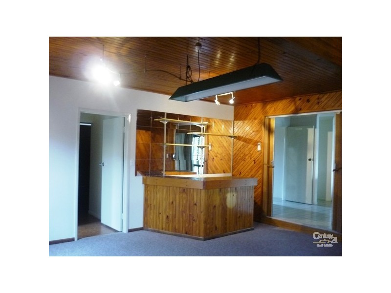 6 Southern Cross Drive, Newport QLD 4020