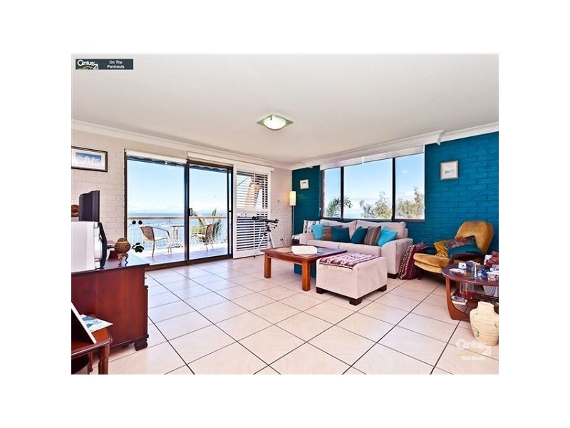 2/108 Prince Edward Parade, Scarborough QLD 4020