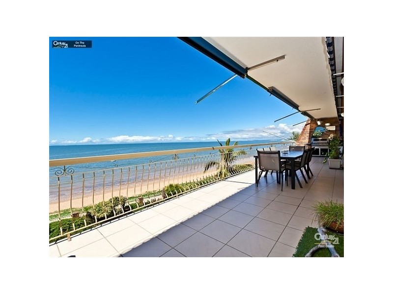 2/108 Prince Edward Parade, Scarborough QLD 4020