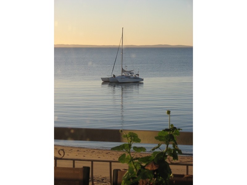 2/108 Prince Edward Parade, Scarborough QLD 4020