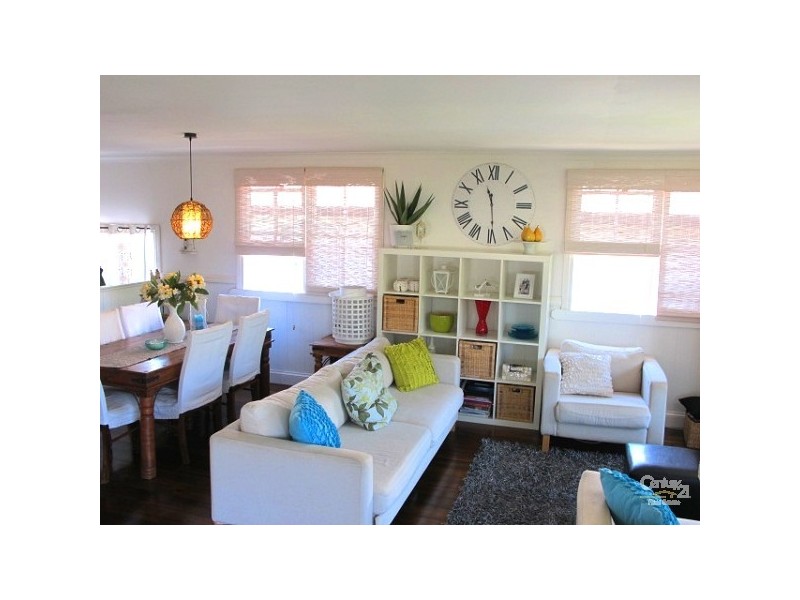 9 Hardiman Street, Woody Point QLD 4019