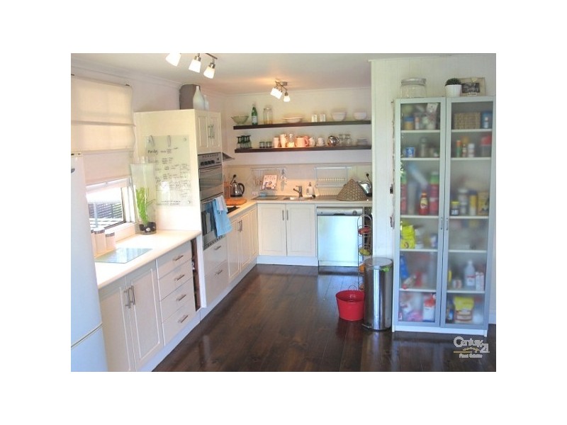 9 Hardiman Street, Woody Point QLD 4019