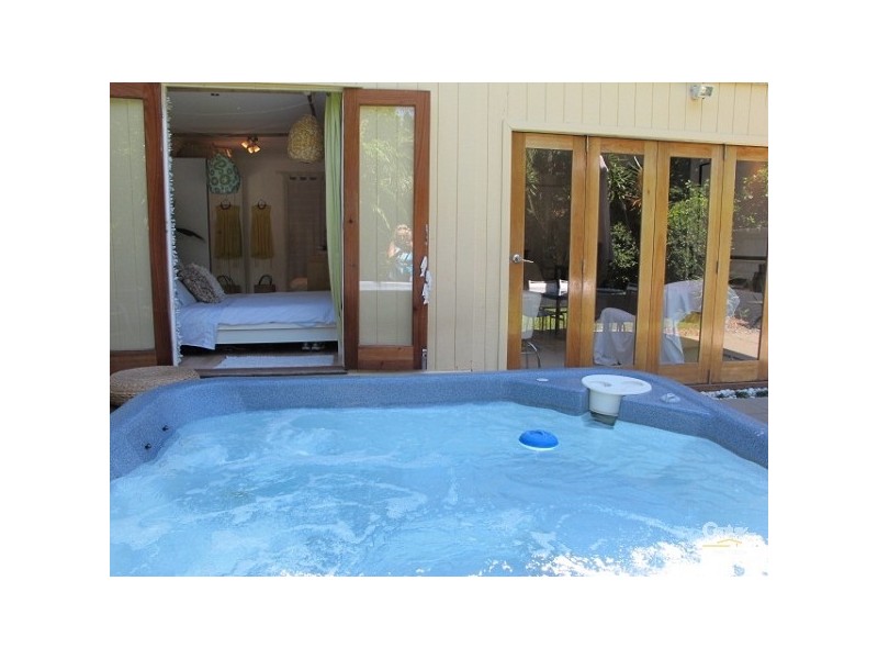 9 Hardiman Street, Woody Point QLD 4019