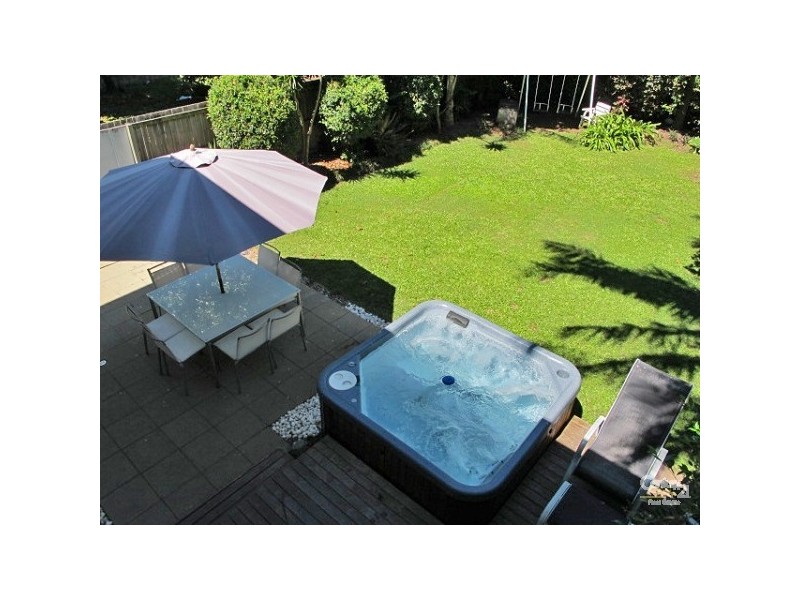 9 Hardiman Street, Woody Point QLD 4019