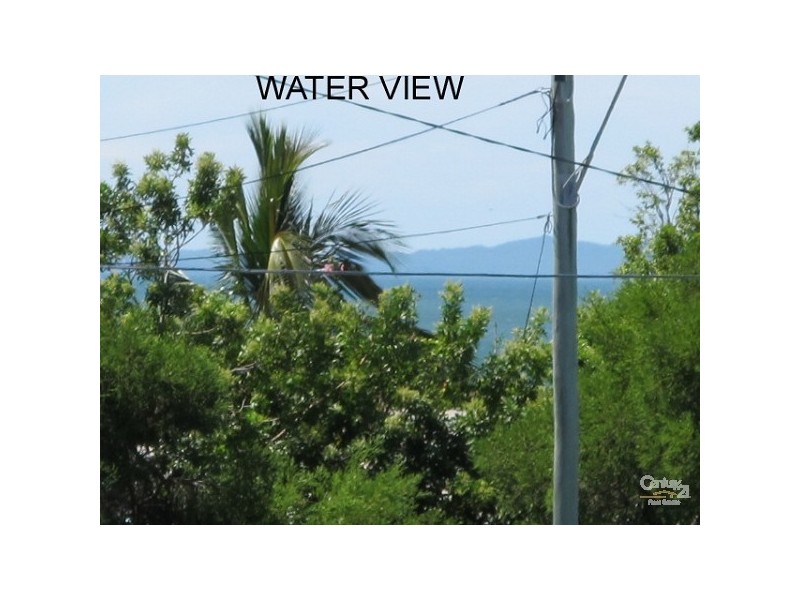 9 Hardiman Street, Woody Point QLD 4019