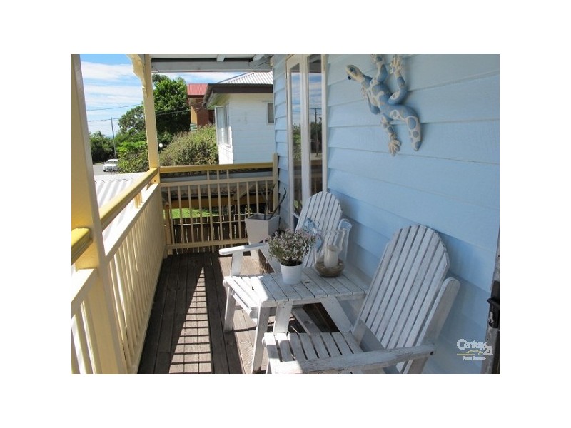 9 Hardiman Street, Woody Point QLD 4019