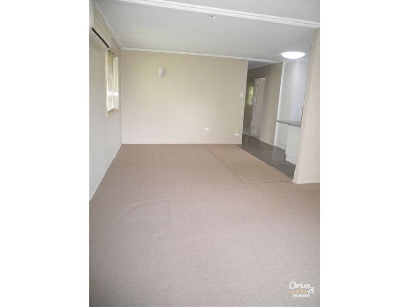 15 Fifth Avenue, Scarborough QLD 4020