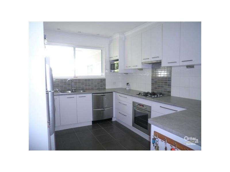 15 Fifth Avenue, Scarborough QLD 4020