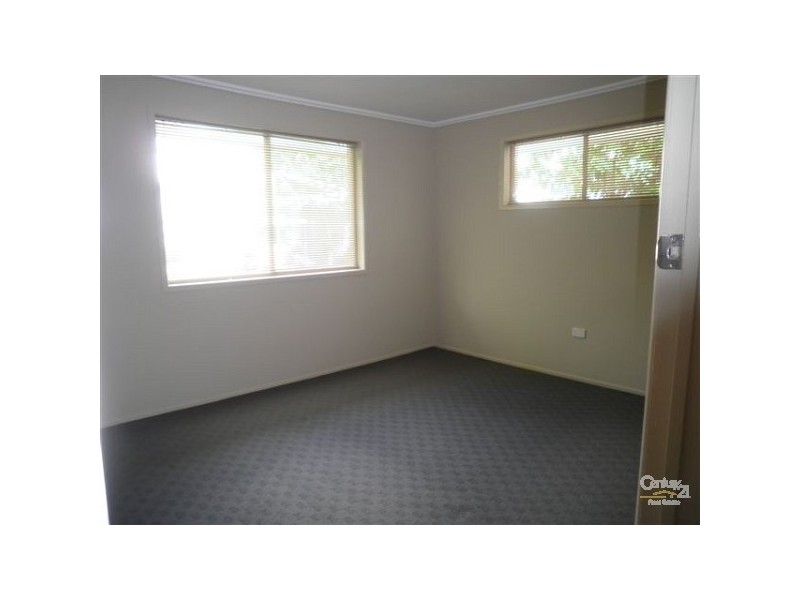 15 Fifth Avenue, Scarborough QLD 4020