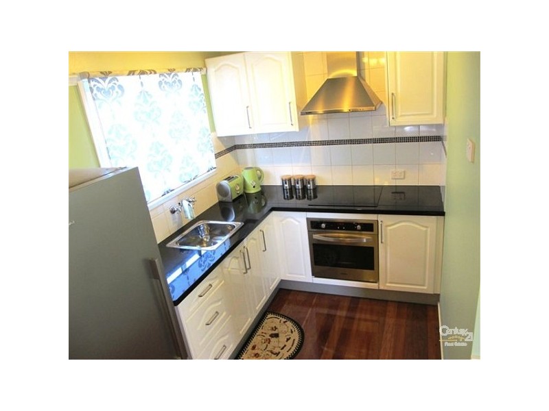 52 Gertrude Street, Redcliffe QLD 4020