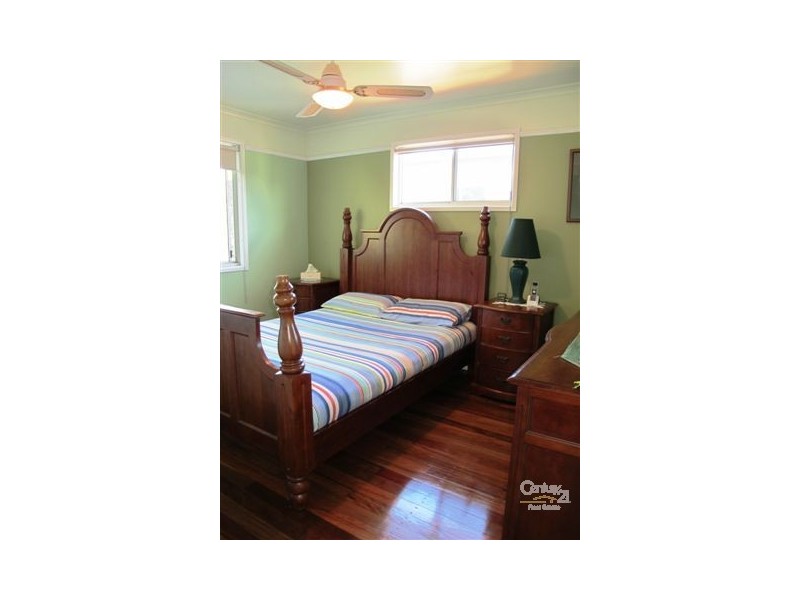 52 Gertrude Street, Redcliffe QLD 4020