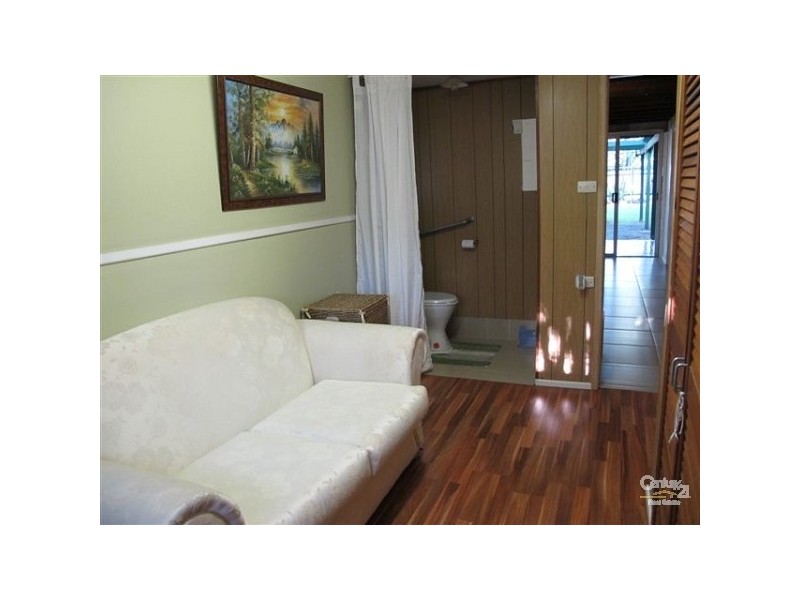 52 Gertrude Street, Redcliffe QLD 4020