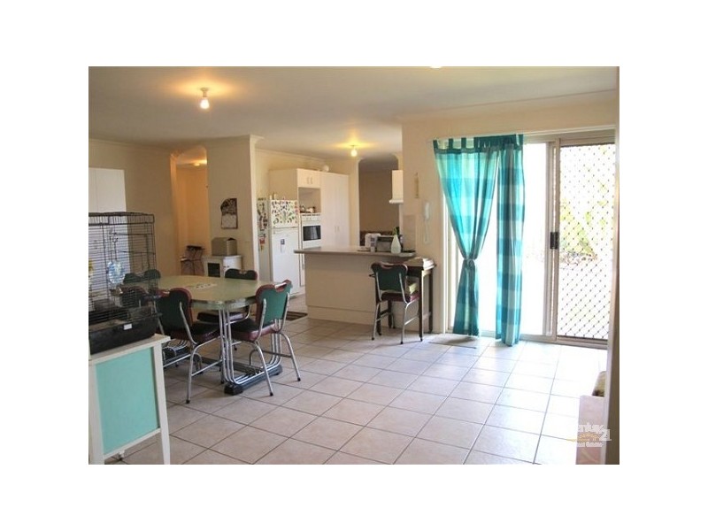 56 Rose Cres, Fitzgibbon QLD 4018