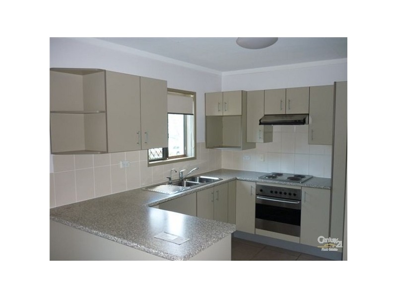 2 Ashmole Road, Redcliffe QLD 4020