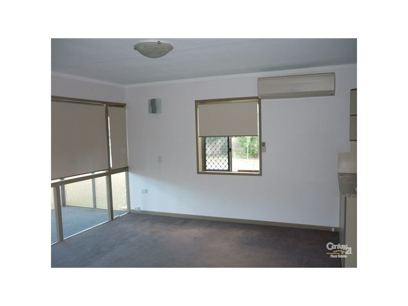 2 Ashmole Road, Redcliffe QLD 4020