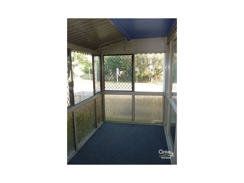 2 Ashmole Road, Redcliffe QLD 4020