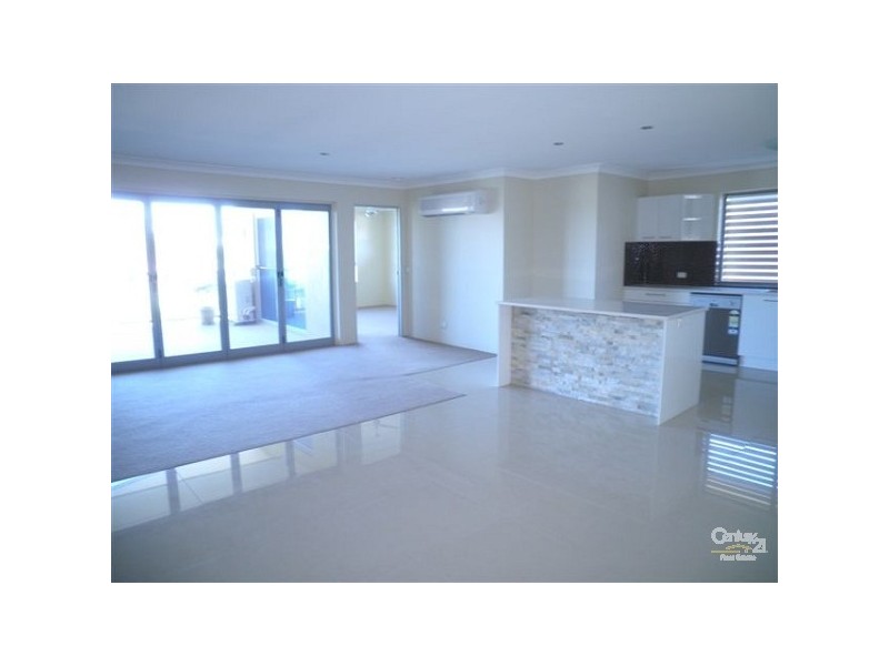 13/8 Georgina Street, Woody Point QLD 4019