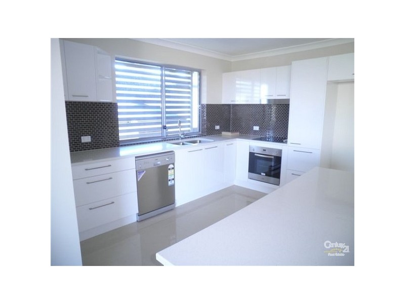 13/8 Georgina Street, Woody Point QLD 4019