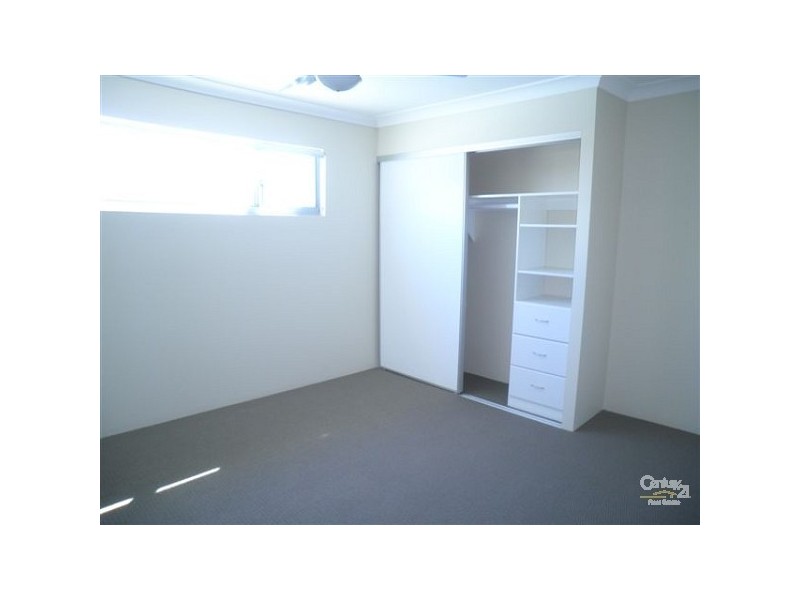 17/8 Georgina Street, Woody Point QLD 4019