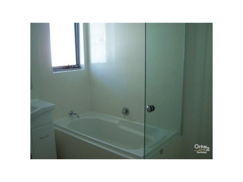 8/8-10 Georgina Street, Woody Point QLD 4019