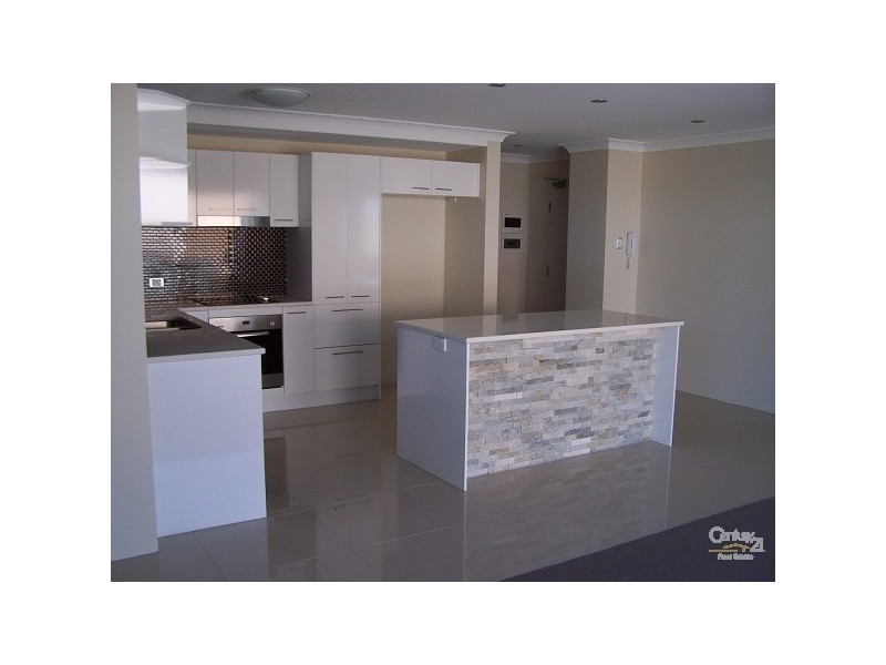 11/8-10 Georgina Street, Woody Point QLD 4019