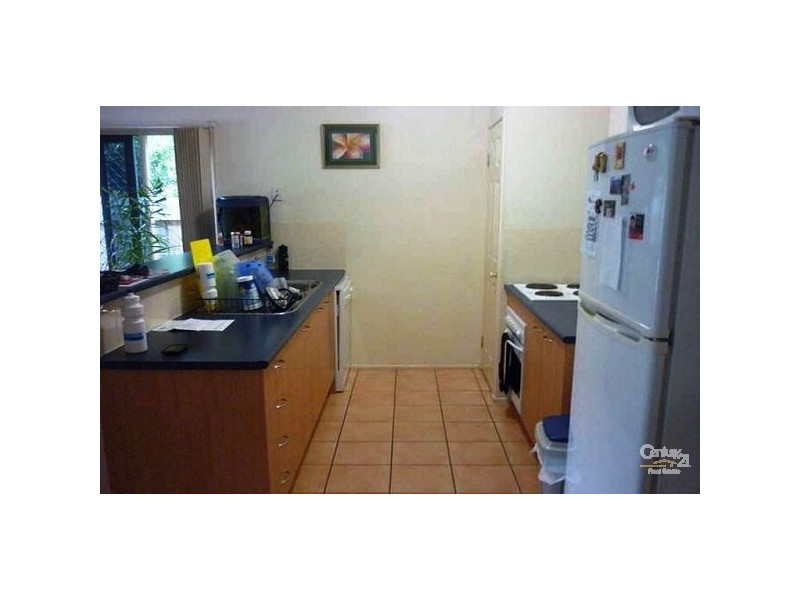 261 Macdonnell Rd, Clontarf QLD 4019