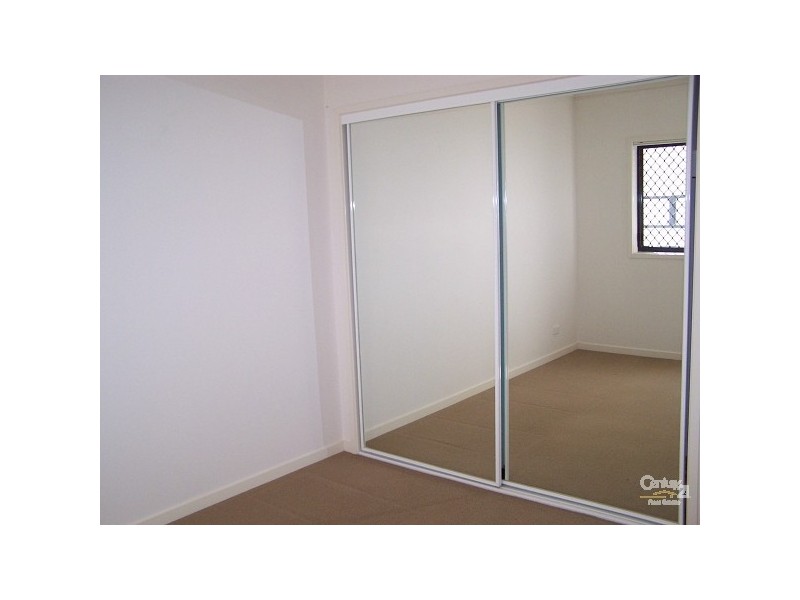6/3 Rock Street, Scarborough QLD 4020