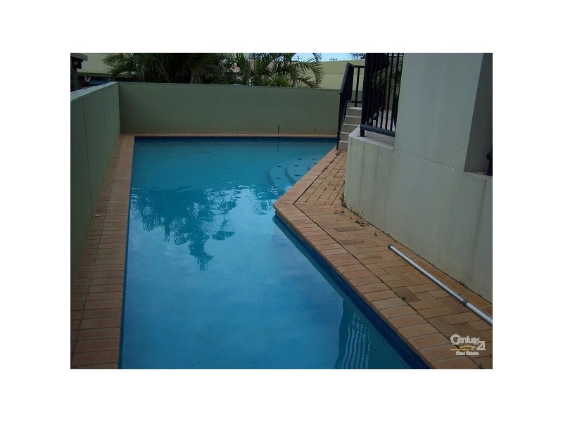 6/3 Rock Street, Scarborough QLD 4020