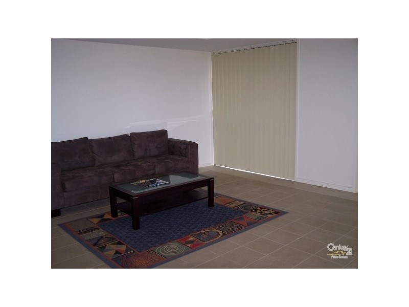 6/3 Rock Street, Scarborough QLD 4020