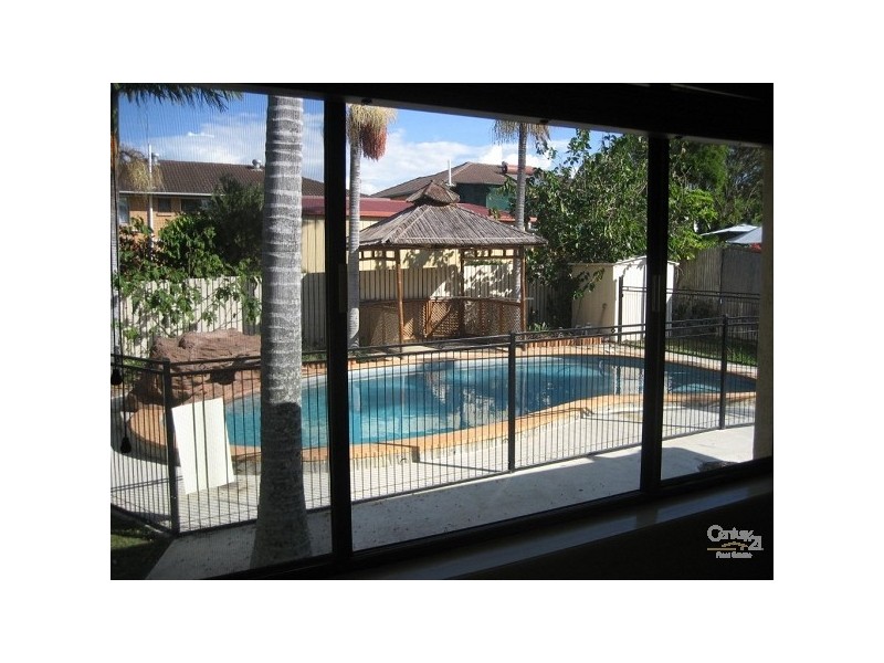 26 Kalimna Drive, Clontarf QLD 4019
