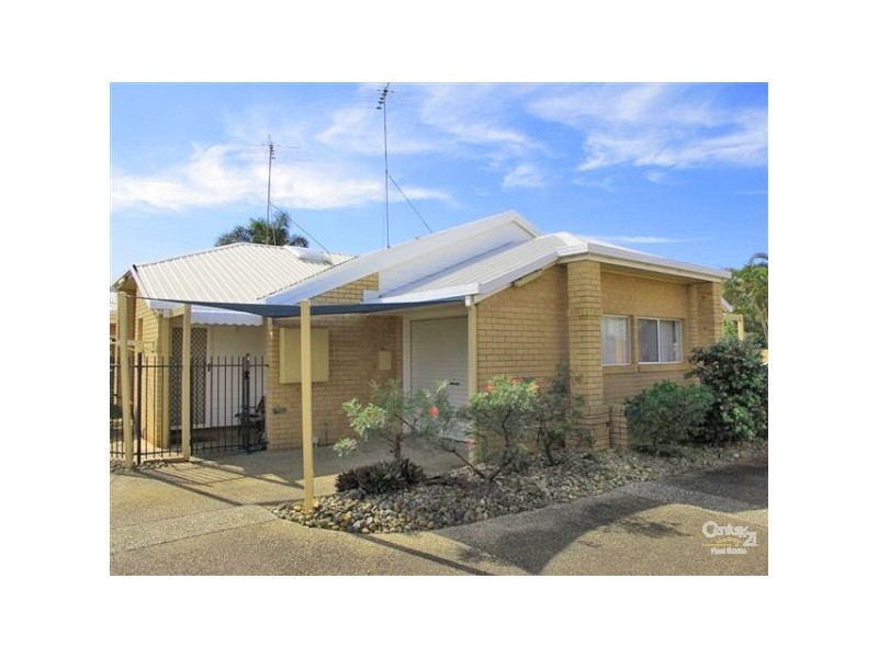 1/117 Prince Edward Parade, Scarborough QLD 4020