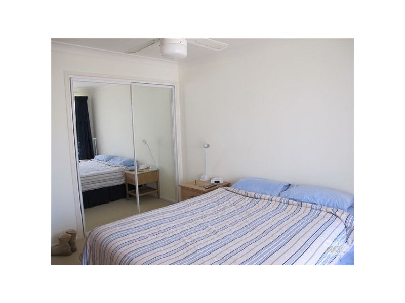 1/117 Prince Edward Parade, Scarborough QLD 4020