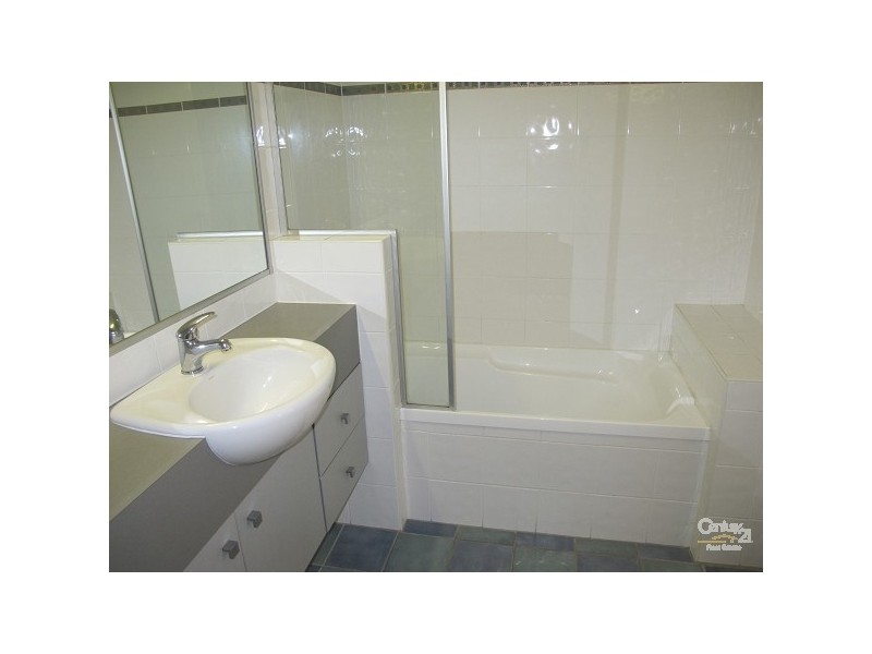 20/82 Mein Street, Scarborough QLD 4020