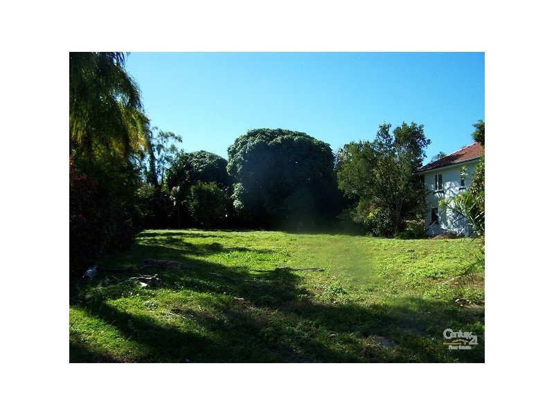 18 Alfred Street, Woody Point QLD 4019