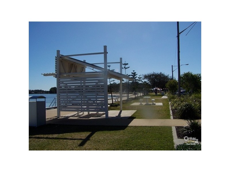 18 Alfred Street, Woody Point QLD 4019