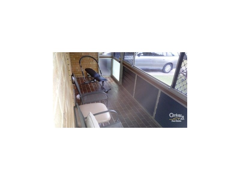 3 Hinton St, Redcliffe QLD 4020