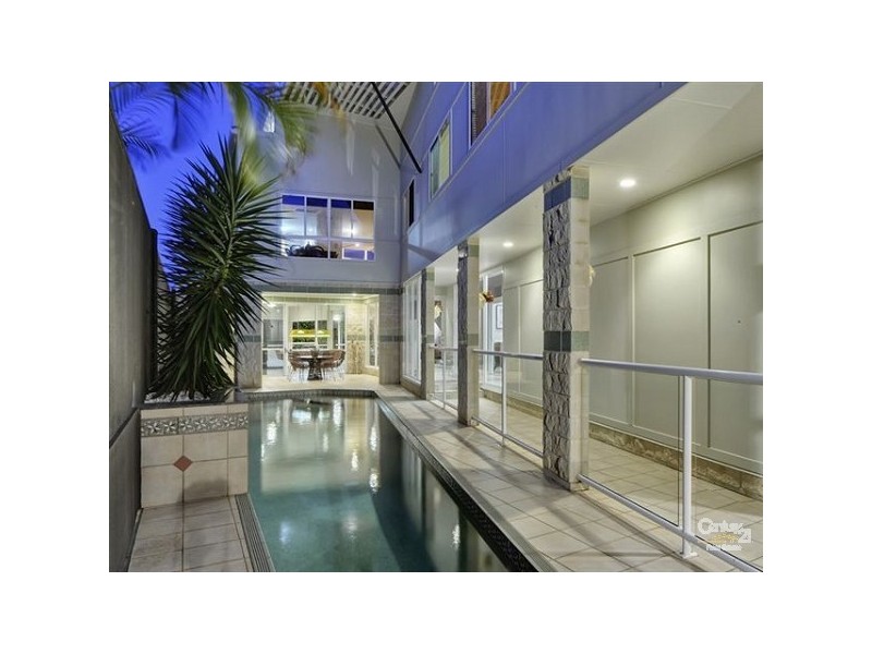 74 Prince Edward Parade, Redcliffe QLD 4020