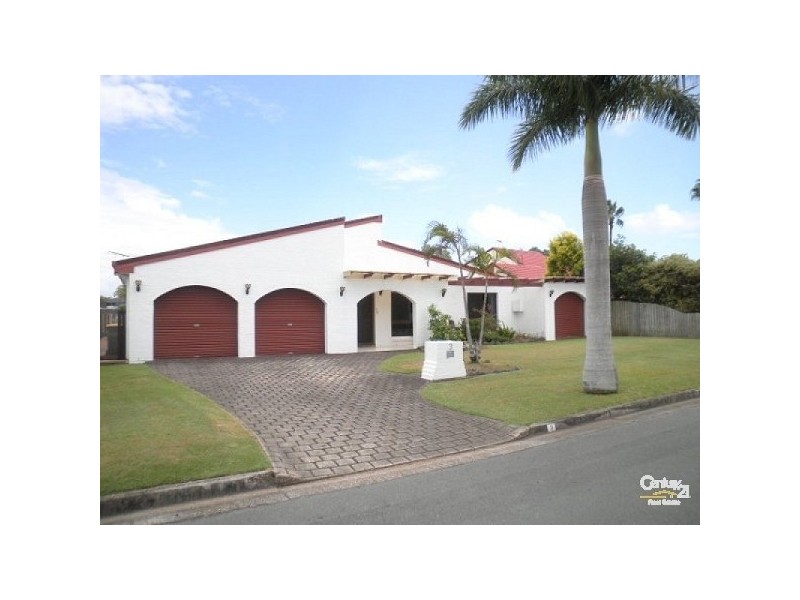 3 Courageous Crt, Newport QLD 4020