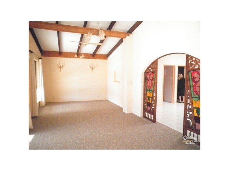 3 Courageous Crt, Newport QLD 4020