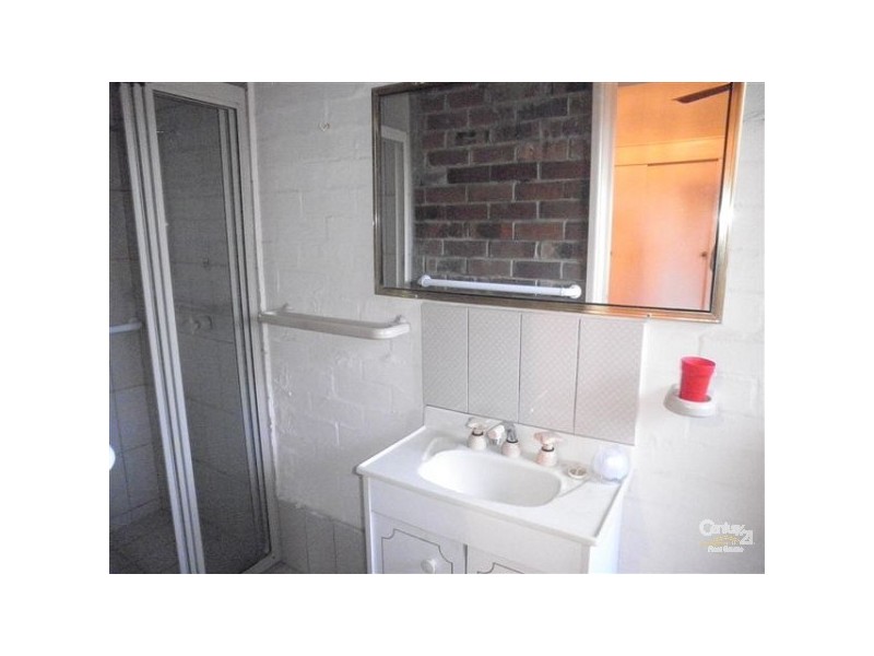 3 Courageous Crt, Newport QLD 4020