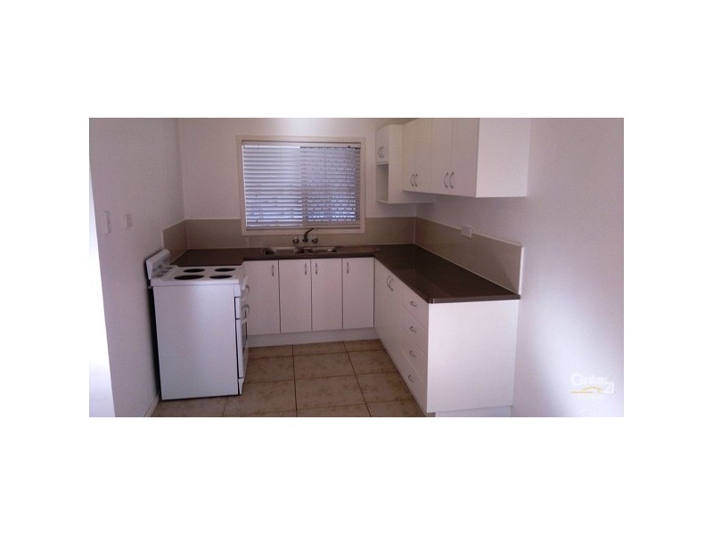 2/11 Centaur St, Redcliffe QLD 4020