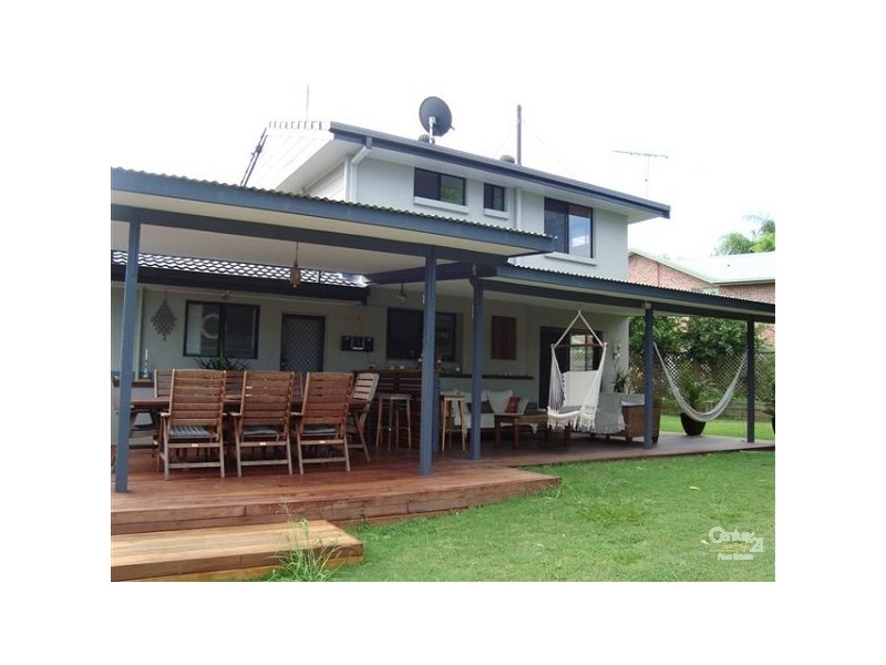2 Magnolia Street, Margate QLD 4019