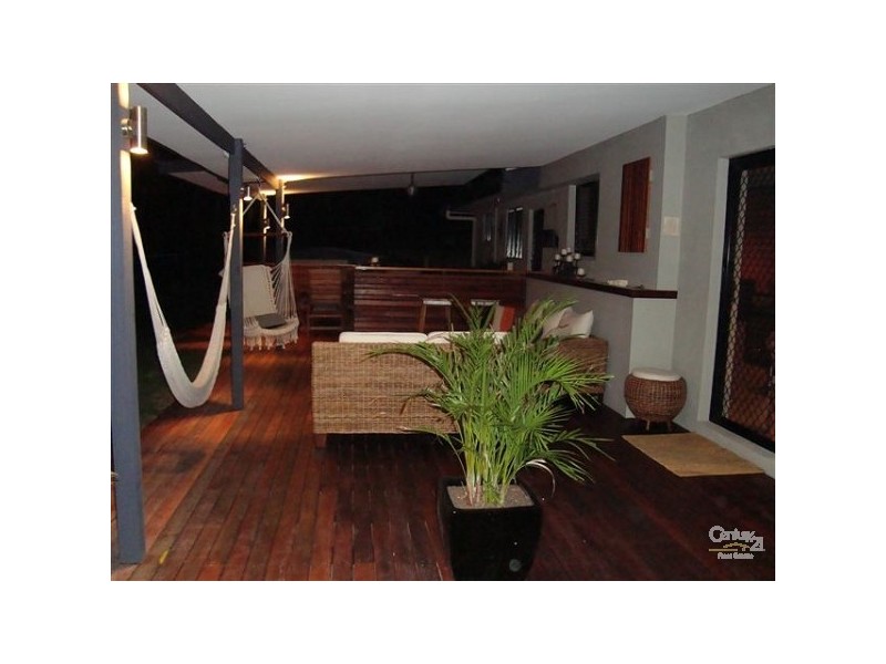 2 Magnolia Street, Margate QLD 4019