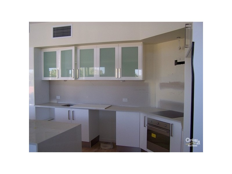 59 Seaville Avenue, Scarborough QLD 4020