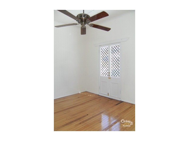 1/34 Donald Street, Woody Point QLD 4019