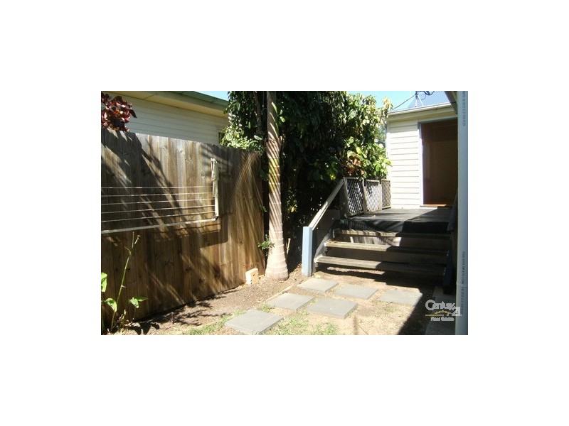1/34 Donald Street, Woody Point QLD 4019