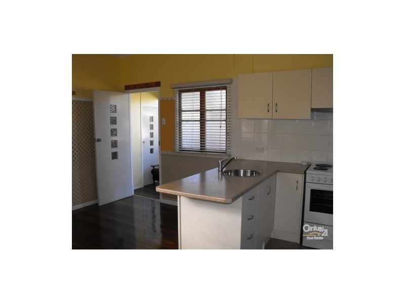 2/34 Donald Street, Woody Point QLD 4019