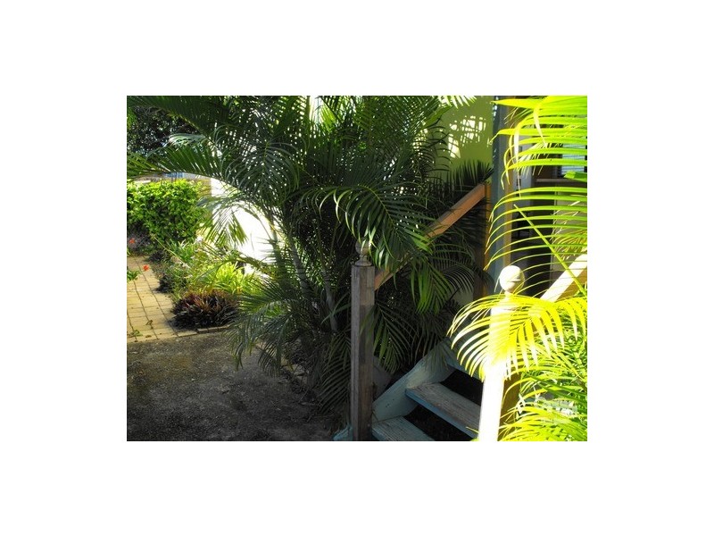 2/34 Donald Street, Woody Point QLD 4019