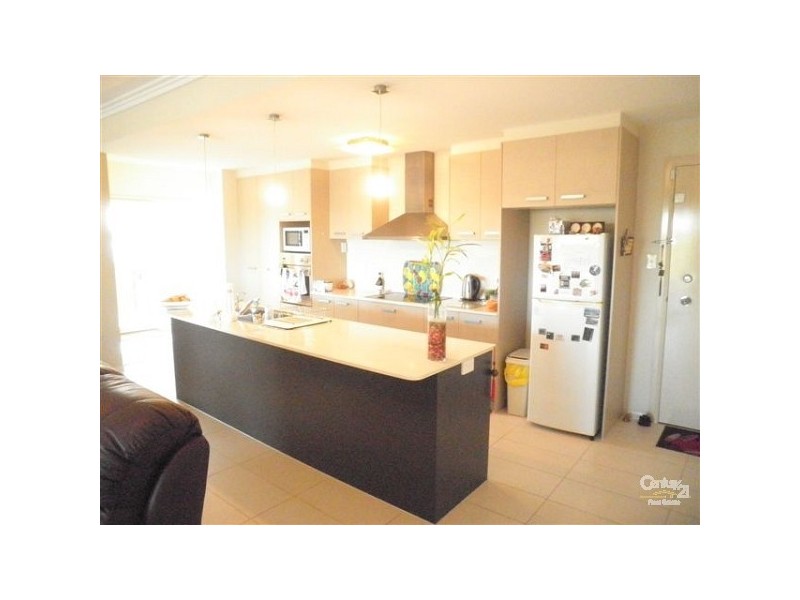 12-26 Sydney Street, Redcliffe QLD 4020