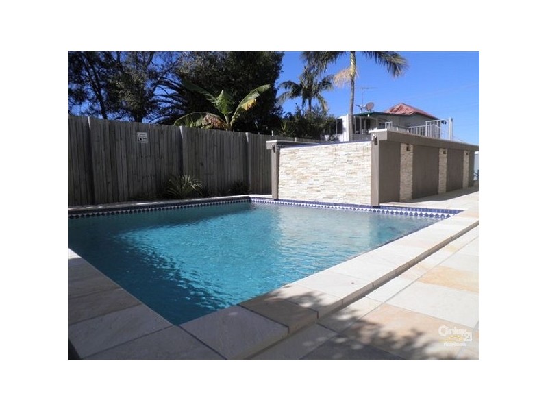 12-26 Sydney Street, Redcliffe QLD 4020